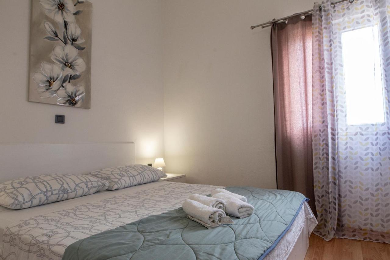 Zorana Apartment Rogoznica  Bagian luar foto