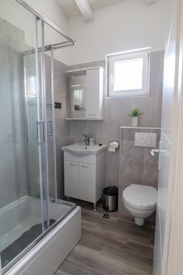 Zorana Apartment Rogoznica  Bagian luar foto
