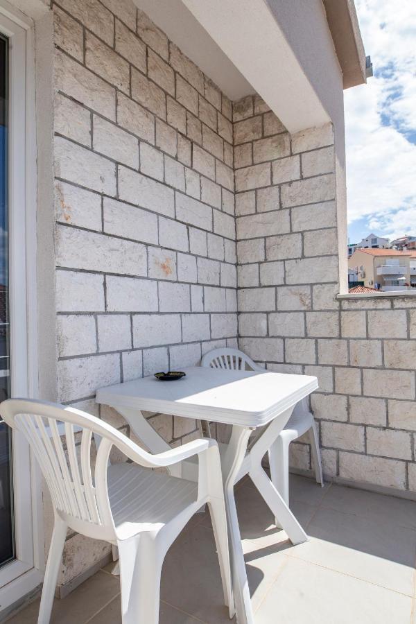 Zorana Apartment Rogoznica  Bagian luar foto
