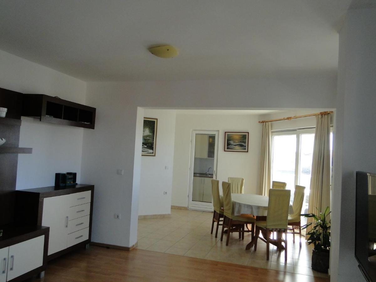 Zorana Apartment Rogoznica  Bagian luar foto